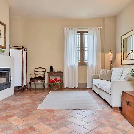 Cantagrillo - Spacious & Private Pool Villa